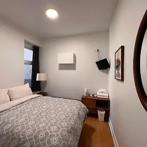 Hotel Le Coach Montreal
